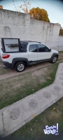 Fiat Strada Adventure 2018 con furg�n y equipo de frio. 90mil km