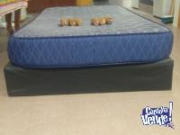 Sommier con Colch�n 1 Plaza y Media, 6 patas Madera.