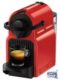 Cafetera Nespresso Inissia C40 Autom�tica Ruby Red