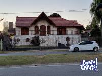 Excelente casa de categor�a en Villa Carlos Paz en venta