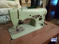 Maquina de coser Necchi manual y electrica