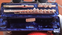 Flauta Traversa- MOD. Armstrong 104 (con estuche)