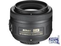 Lente Nikon 35mm 1.8G con Motor- Nuevos- FUNDA+ PARASOL